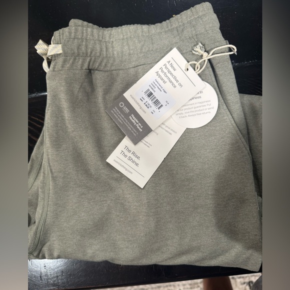 Women's Vuori Laurel Heather Joggers - Picture 4 of 6